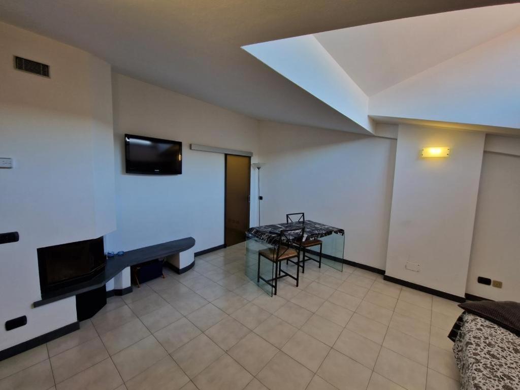Mansarda Stefania Apartment Ameglia Exterior foto